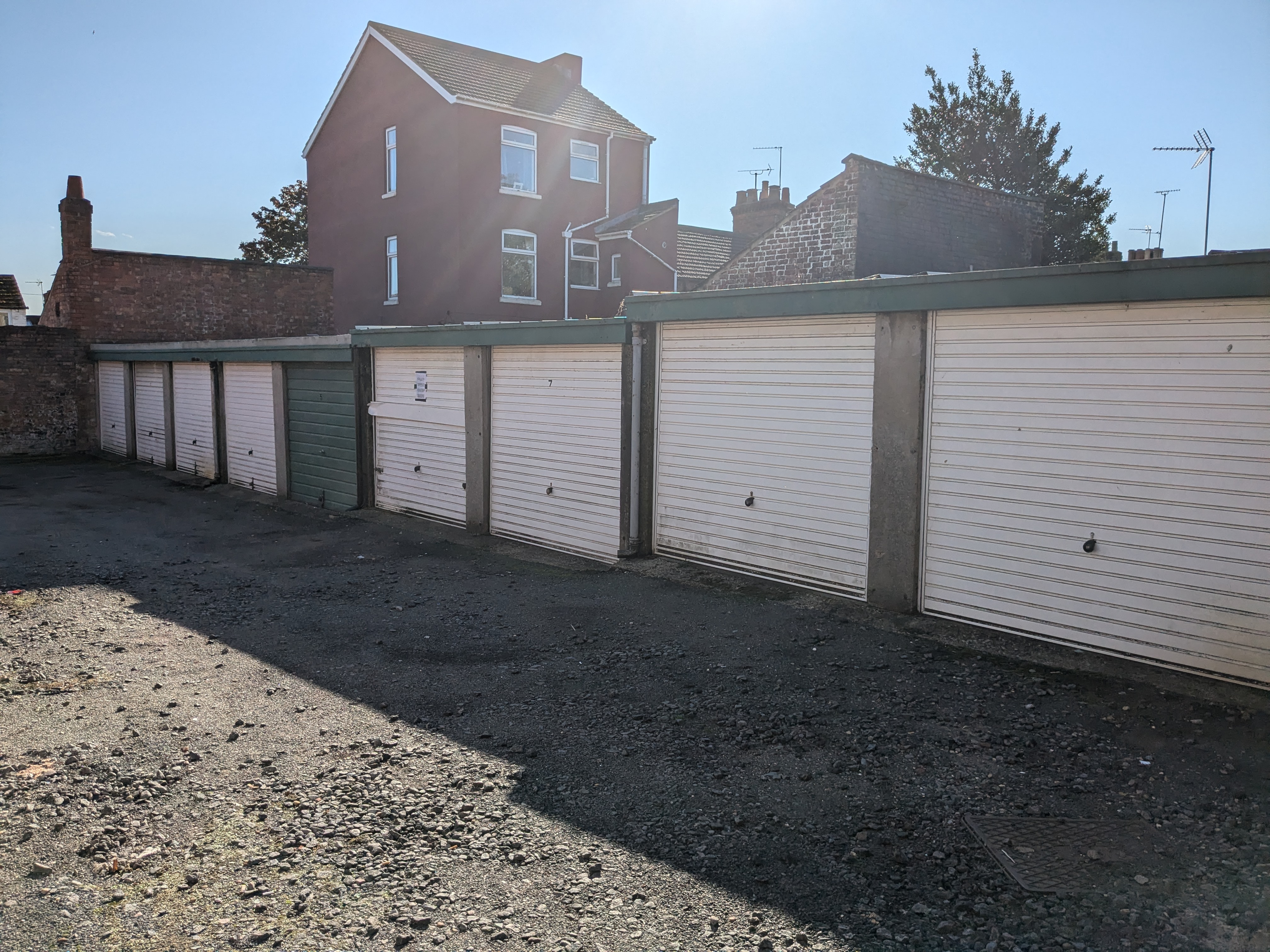 Garages, Vivian Road, Wellingborough NN8 1JL